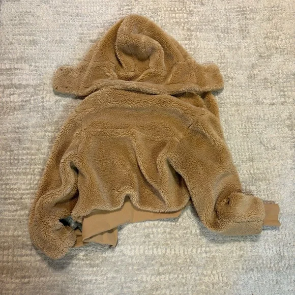 ALO Yoga Tan Sherpa Jacket - Picture 6 of 9